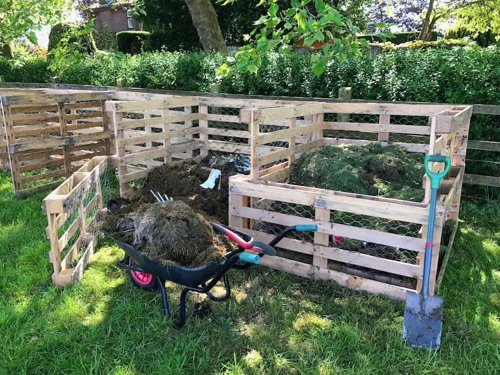 Reusing Compost: 3 quick ways to recycle it - Garden Ninja: Lee Burkhill  Garden Design