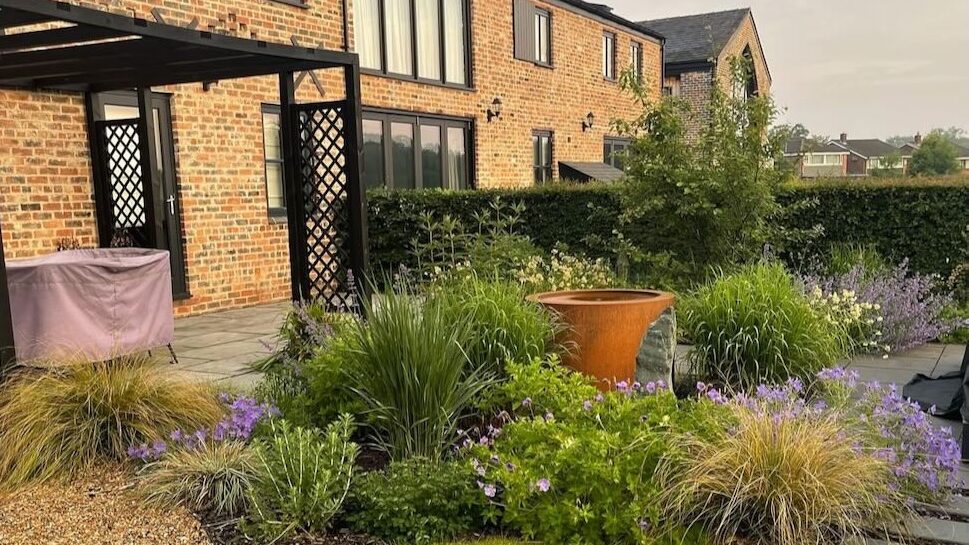 A warm herbaceous flower bed